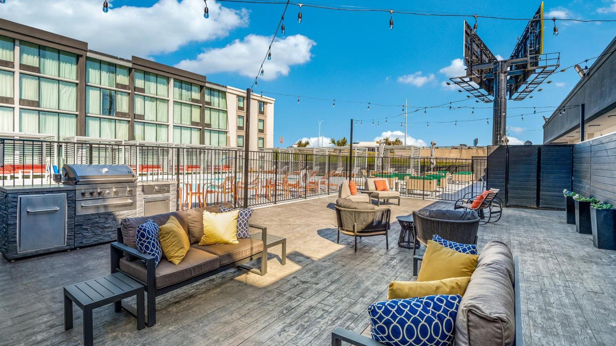 Holiday Inn Dallas Market Ctr Love Field By Ihg Buitenkant foto