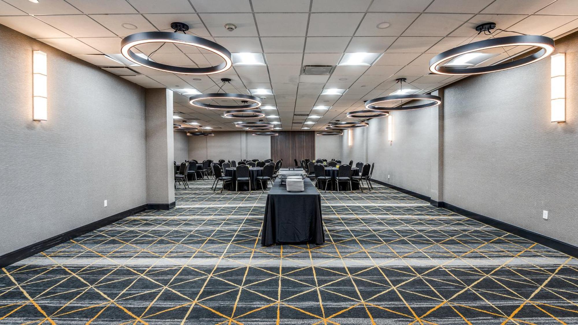 Holiday Inn Dallas Market Ctr Love Field By Ihg Buitenkant foto