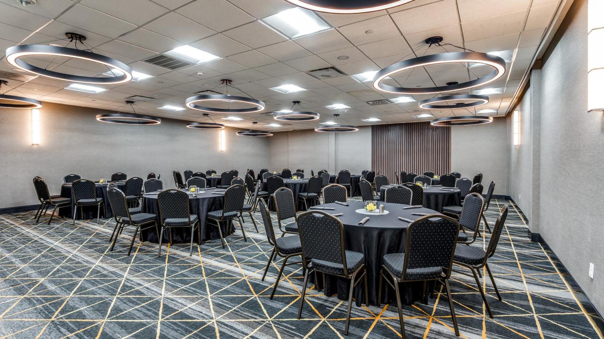 Holiday Inn Dallas Market Ctr Love Field By Ihg Buitenkant foto
