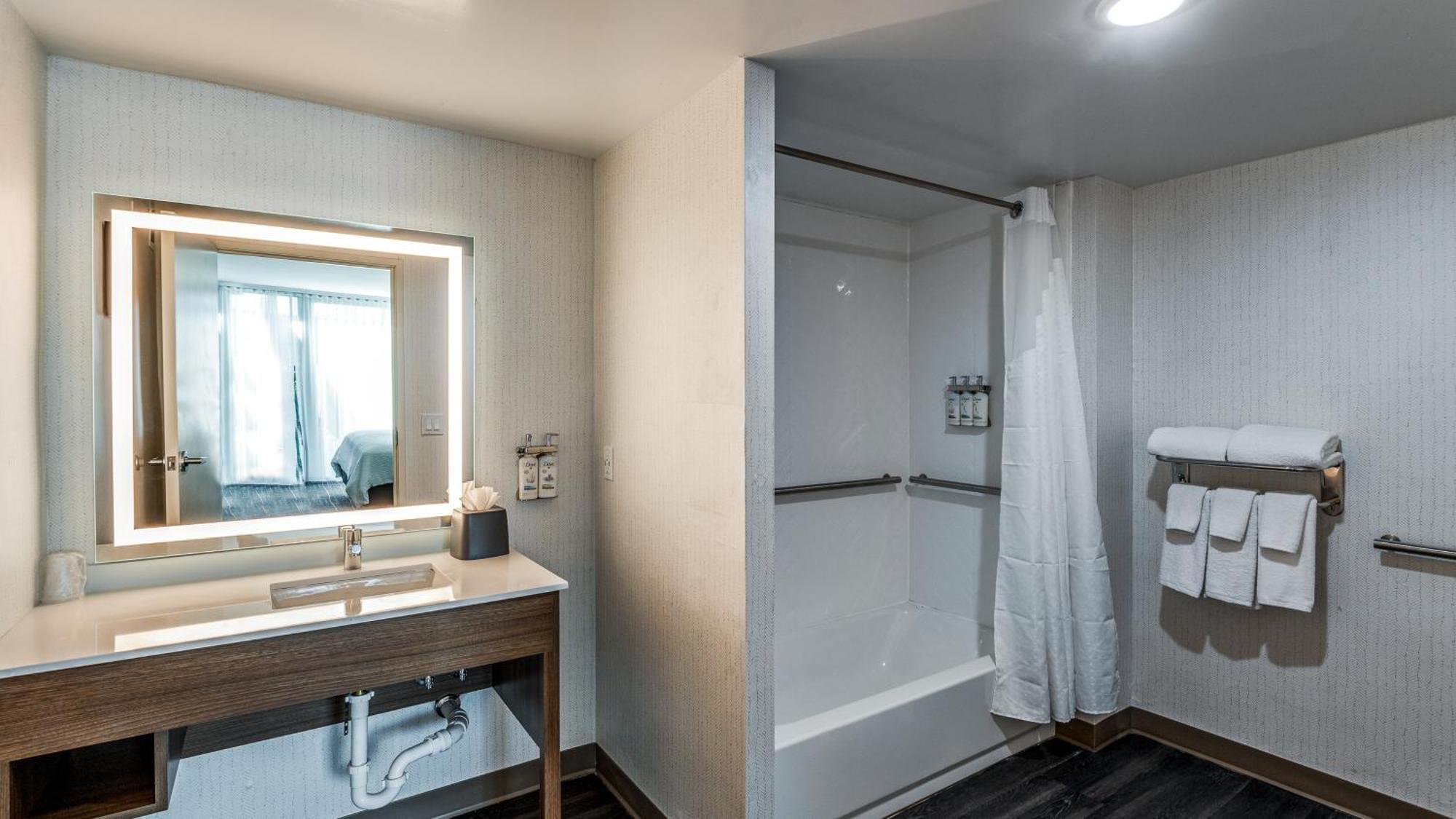 Holiday Inn Dallas Market Ctr Love Field By Ihg Buitenkant foto